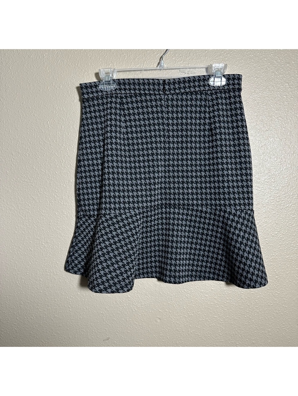 Banana Republic Black and Gray A-Line Skirt 4